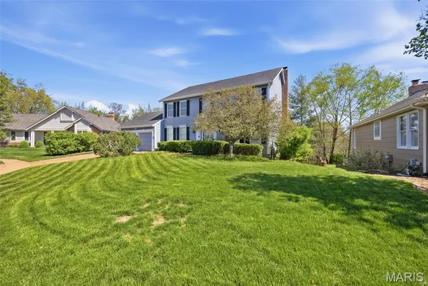 $420,000 | 1823 York Ridge Court, Chesterfield, MO 63017