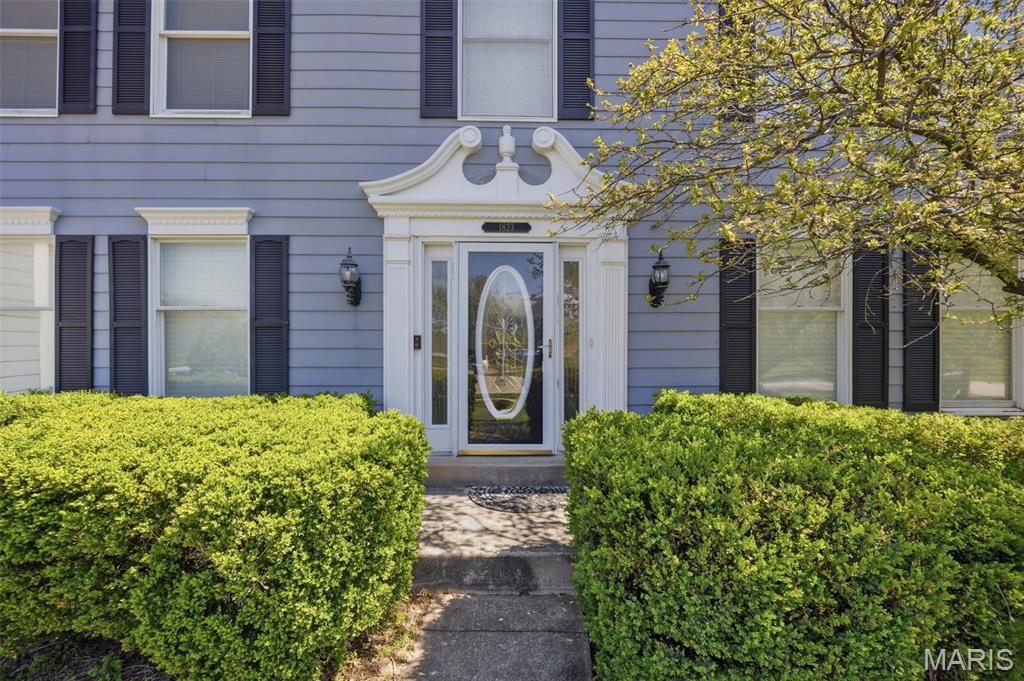 1823 York Ridge Court Chesterfield, MO 63017 - Photo 10 of 46