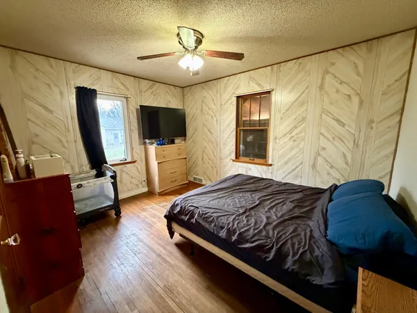 $125,000 | 540 Columbus Avenue, Westbrook, MN 56183