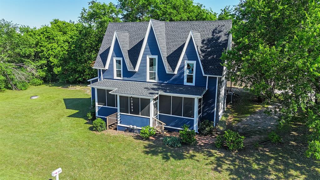 453 East Marshall Street Van Alstyne, TX 75495 - Photo 3 of 30 an aerial view of a house