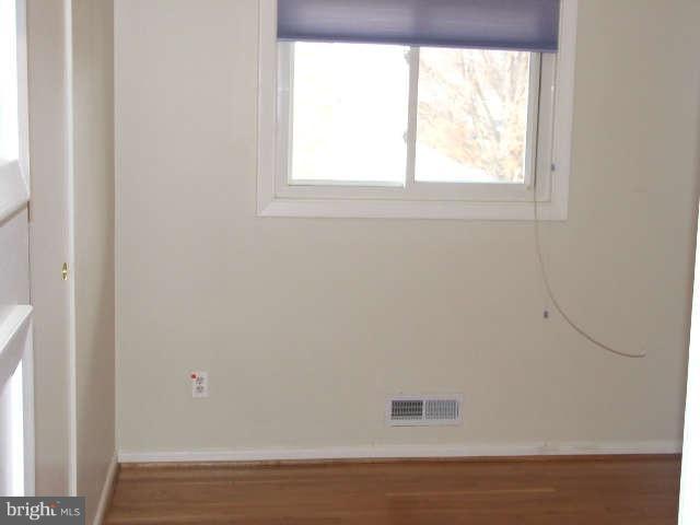 3701 Lakota Road Alexandria, VA 22303 - Photo 12 of 30 Bedroom