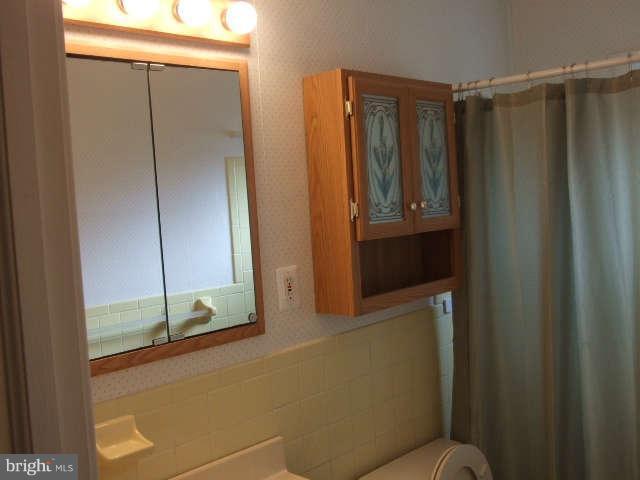 3701 Lakota Road Alexandria, VA 22303 - Photo 14 of 30 Bath