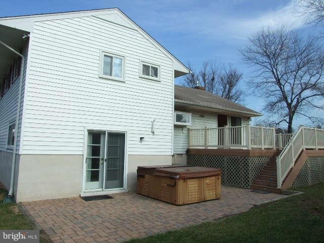 3701 Lakota Road Alexandria, VA 22303 - Photo 23 of 30 Exterior (Rear)