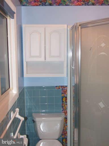 3701 Lakota Road Alexandria, VA 22303 - Photo 10 of 30 Bath (Master)