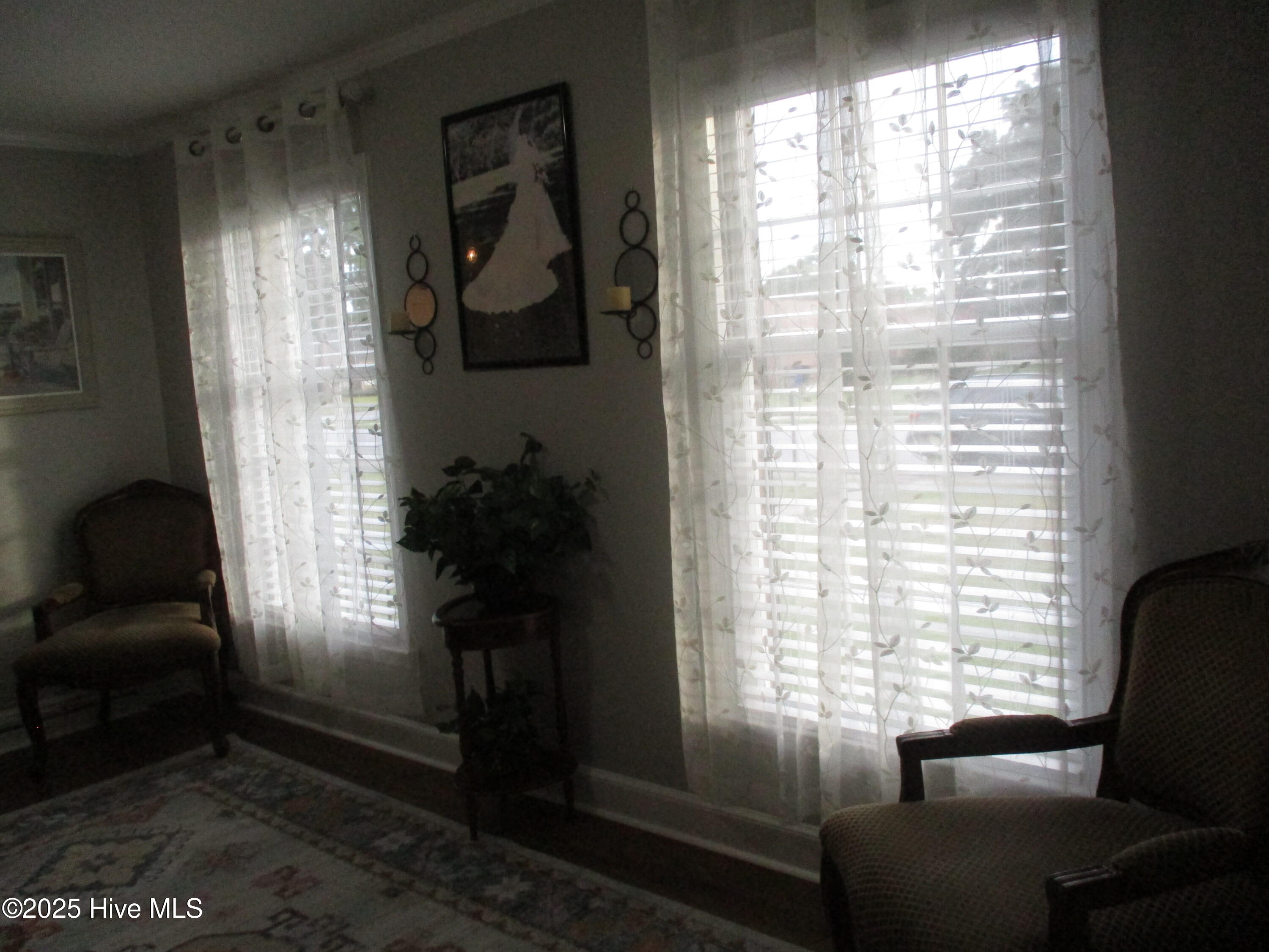 1205 West Highland Avenue Kinston, NC 28501 - Photo 4 of 41 Formal Room