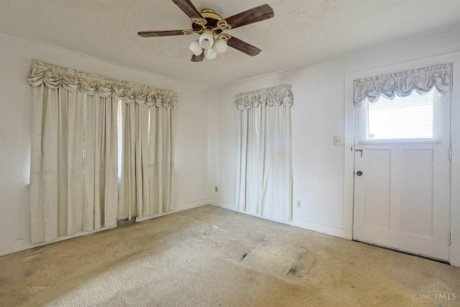 1511 Summit Road Cincinnati, OH 45237 - Photo 5 of 30 Gallery Image 5