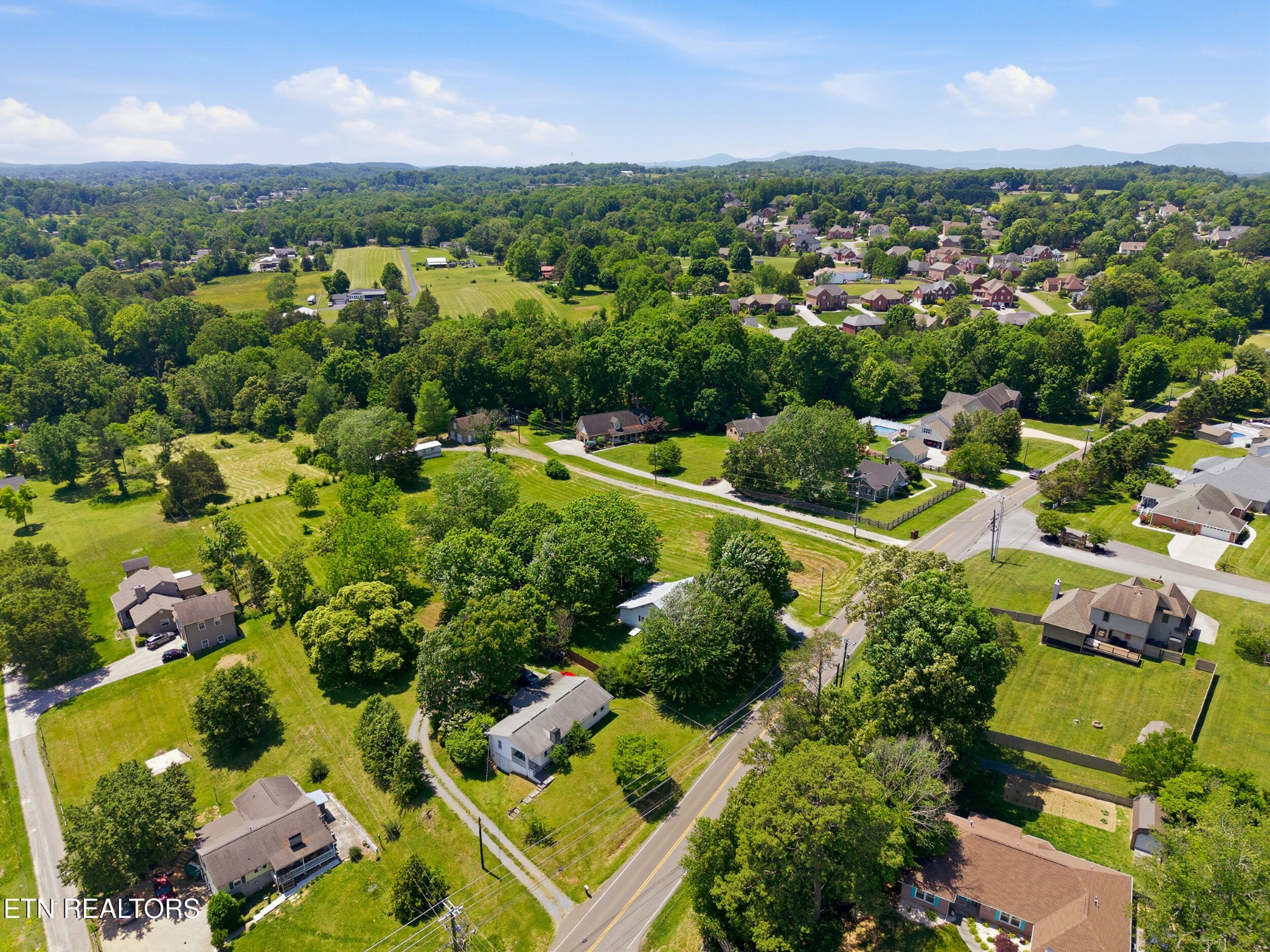 7805 Heiskell Road Powell, TN 37849 - Photo 40 of 45 Gallery Image 40