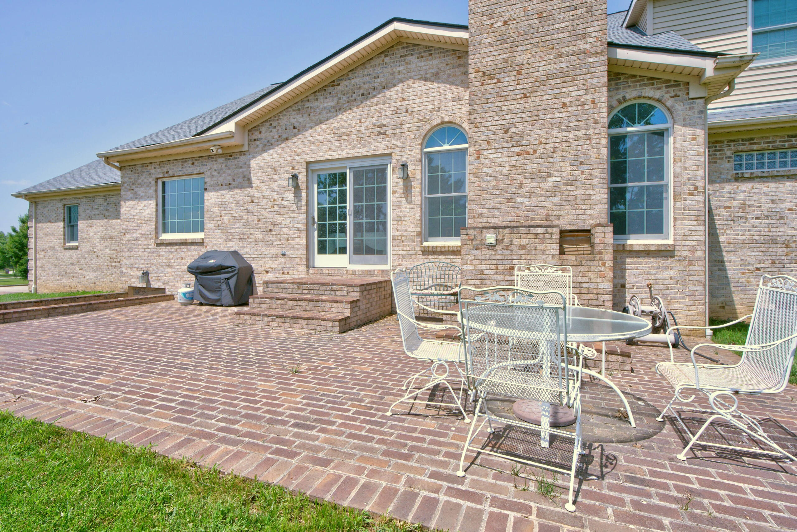 107 Squires Pointe Road Paris, KY 40361 - Photo 45 of 55 Plenty of space to gather for cookouts and family gatherings.