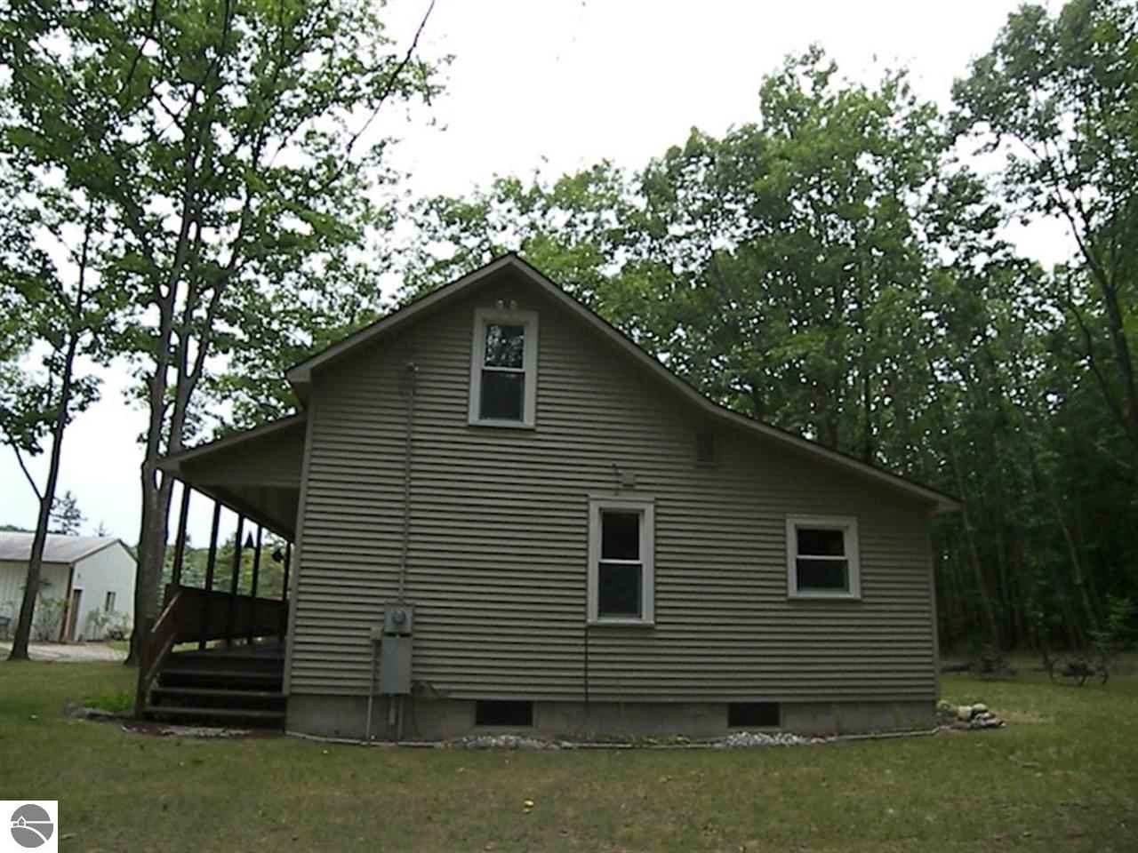2072 West School Lake Road Maple City, MI 49664 - Photo 58 of 78 1776507-57.JPG