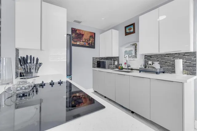 $575,000 | Coral Springs, Coral Springs, FL 33065