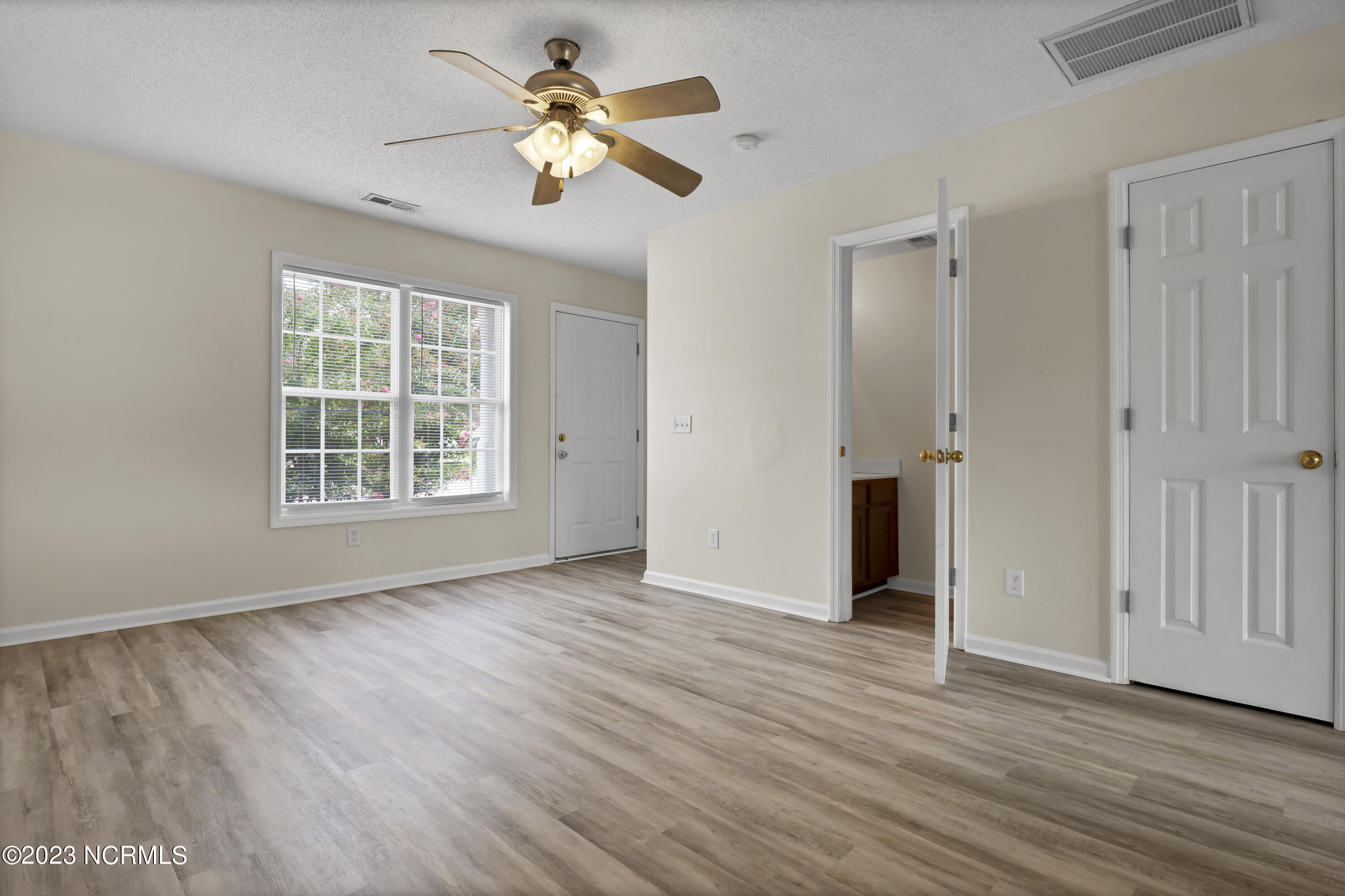 120 Cornerstone Place Jacksonville, NC 28546 - Photo 12 of 27 P1211634