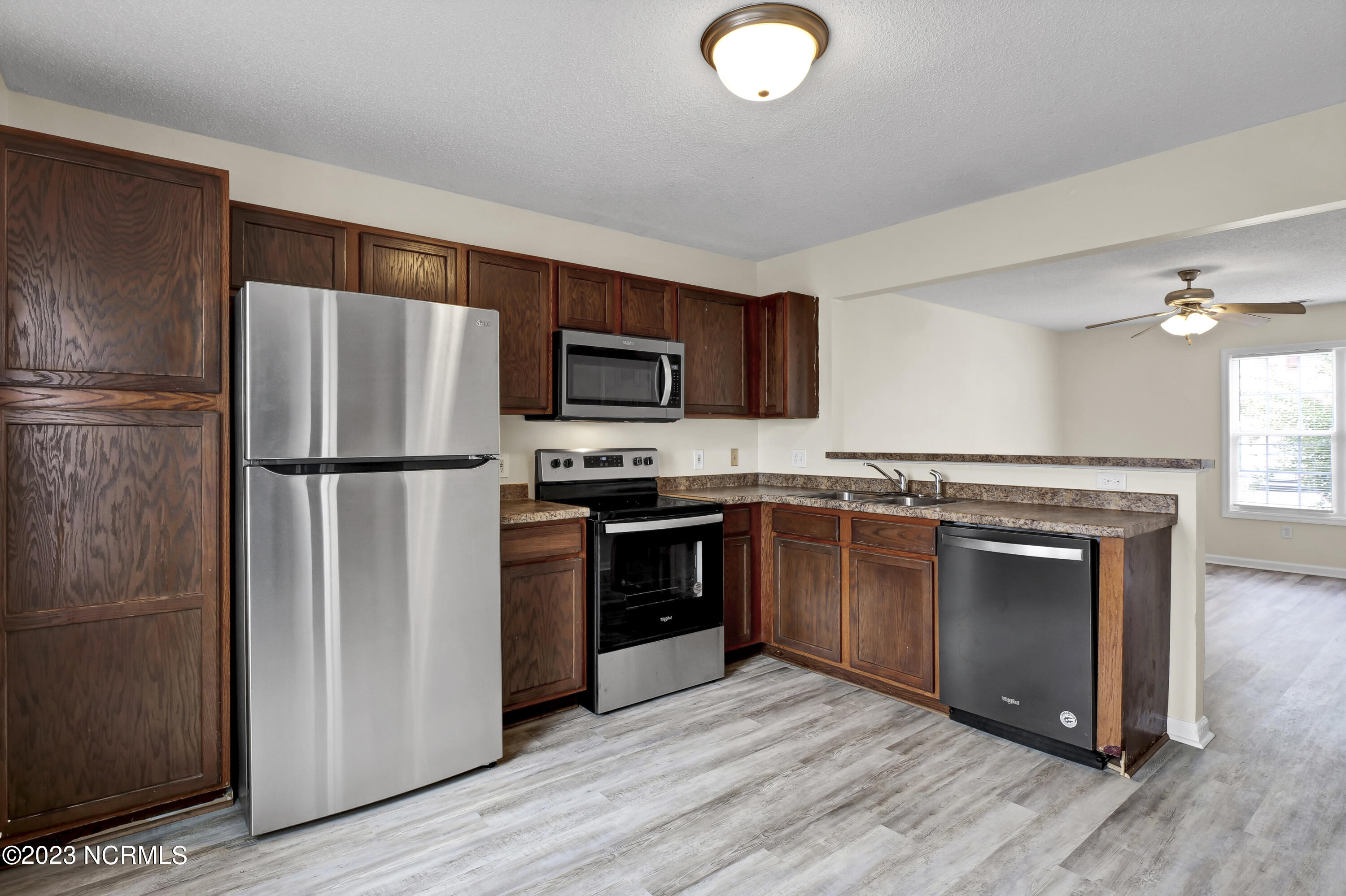 120 Cornerstone Place Jacksonville, NC 28546 - Photo 16 of 27 P1211659