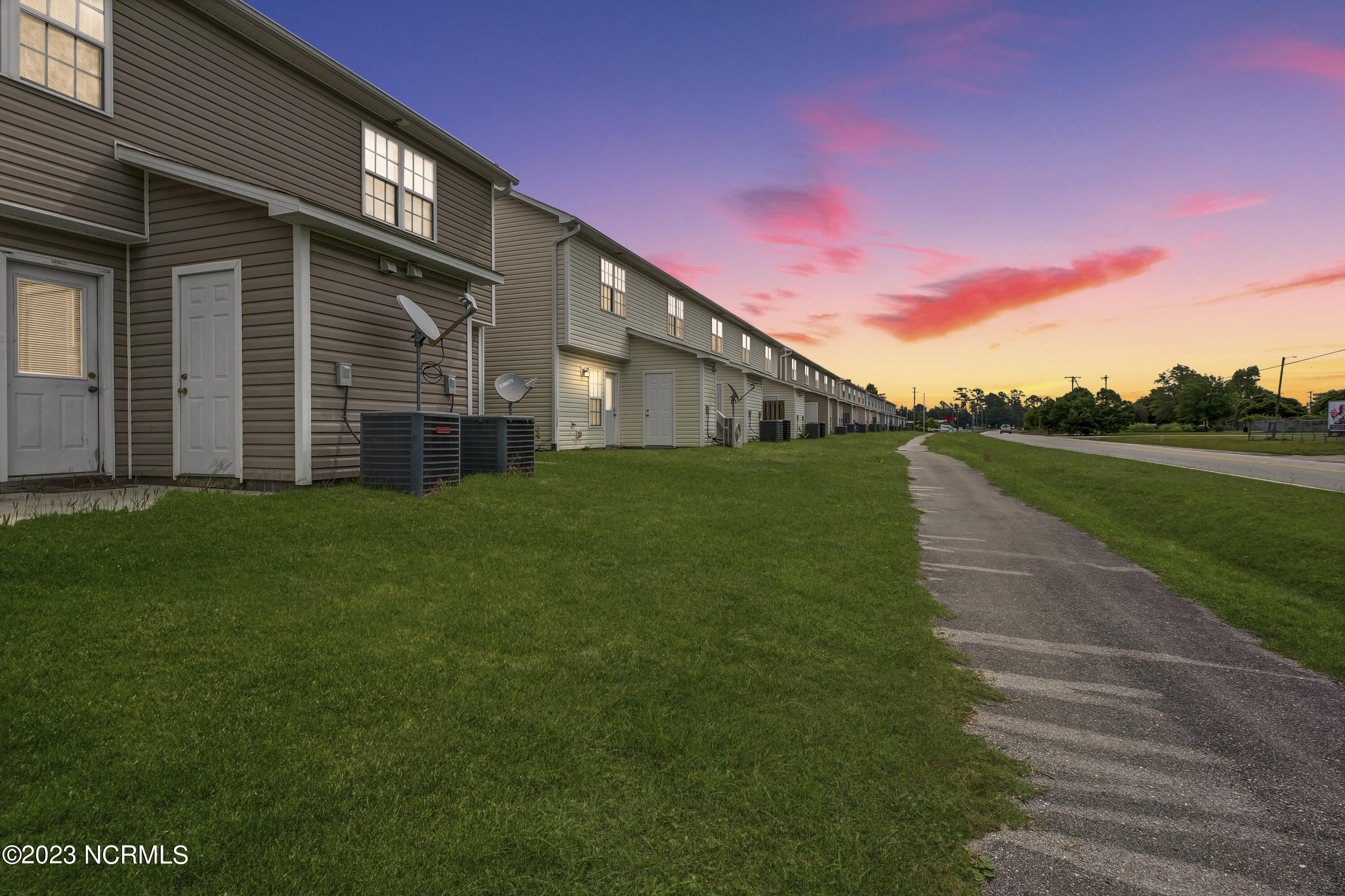 120 Cornerstone Place Jacksonville, NC 28546 - Photo 27 of 27 twilight3