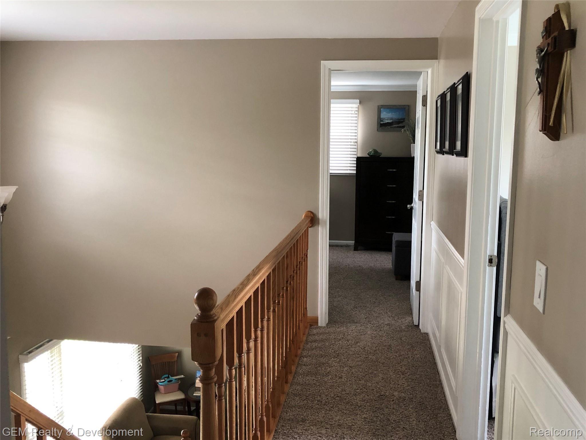 18810 Gill Road Livonia, MI 48152 - Photo 19 of 43 IMG_5325.jpeg