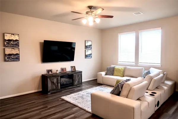 $2,599 | 9850 Copper Ranch Trail, Richmond, TX 77406