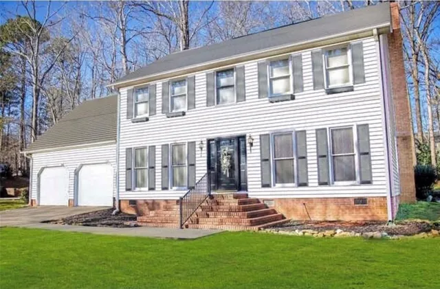 $285,000 | 113 Runnymeade Court, Greenwood, SC 29649