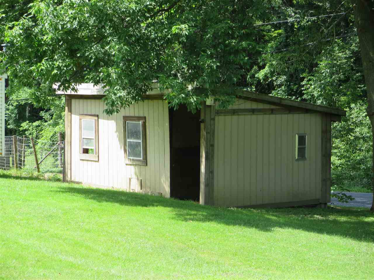 368 Bennett Hill Road Shaftsbury, VT 05262 - Photo 33 of 34 Gallery Image 33