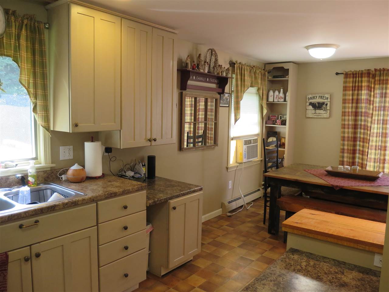 368 Bennett Hill Road Shaftsbury, VT 05262 - Photo 6 of 34 Gallery Image 6