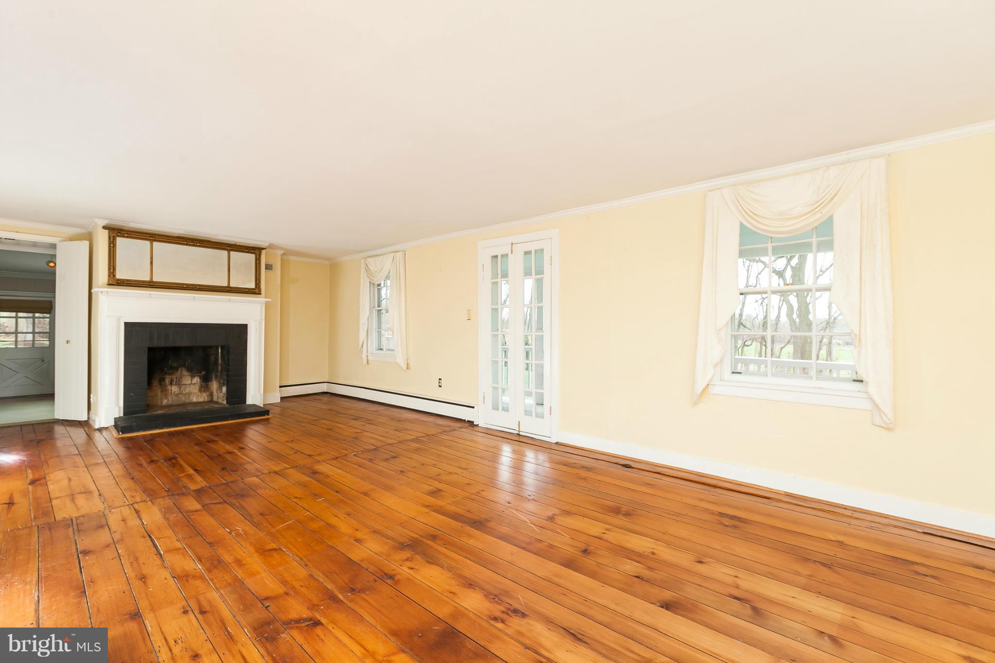 11315 Garrison Forest Road Owings Mills, MD 21117 - Photo 14 of 30 Living Room
