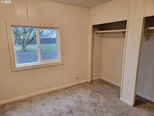 $340,000 | 1110 North Old Pacific Highway, Myrtle Creek, OR 97457