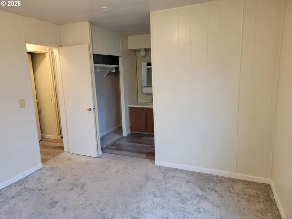 $340,000 | 1110 North Old Pacific Highway, Myrtle Creek, OR 97457