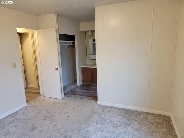 $340,000 | 1110 North Old Pacific Highway, Myrtle Creek, OR 97457