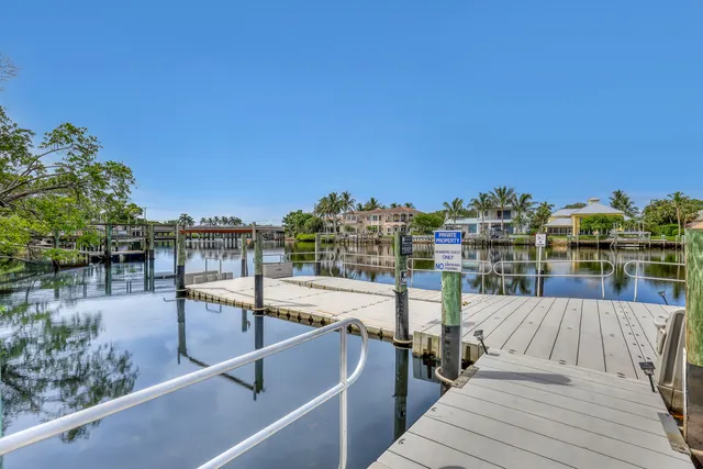 $239,000 | 18390 Southeast Wood Haven Lane, Unit E, Jupiter, FL 33469