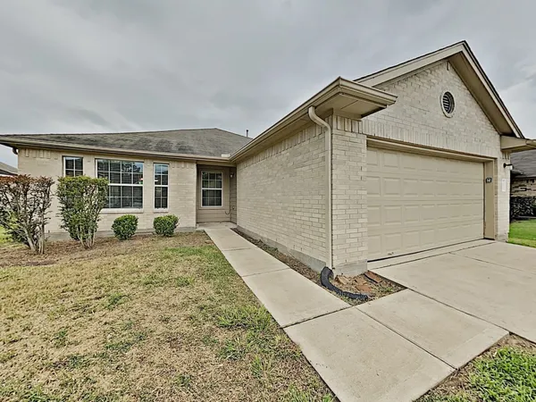 $2,070 | 4026 Hawthorn Glen Court, Fresno, TX 77545