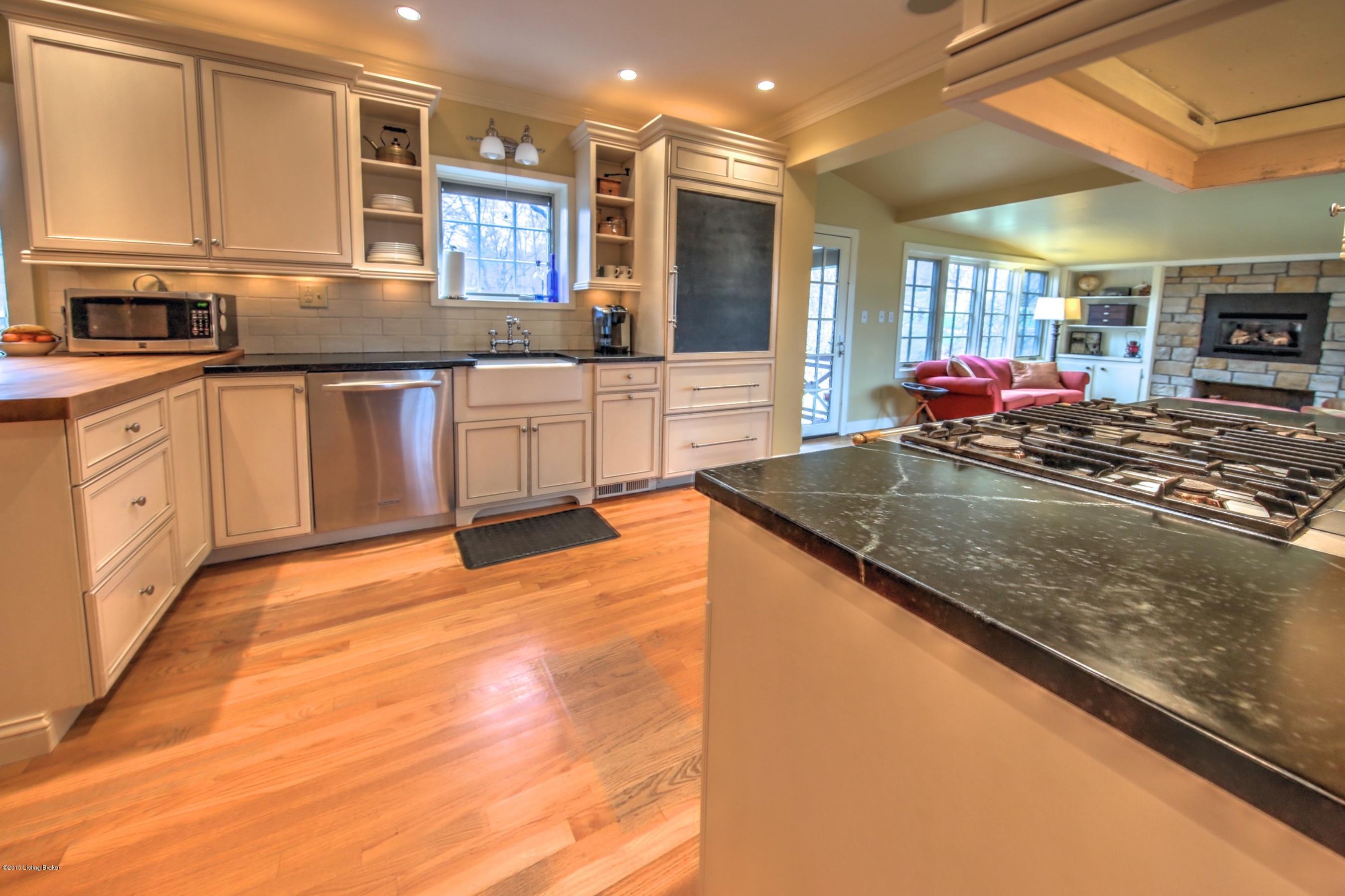7308 Cardinal Hill Road Louisville, KY 40214 - Photo 6 of 50 7308 Cardinal Hill Road 32.jpg
