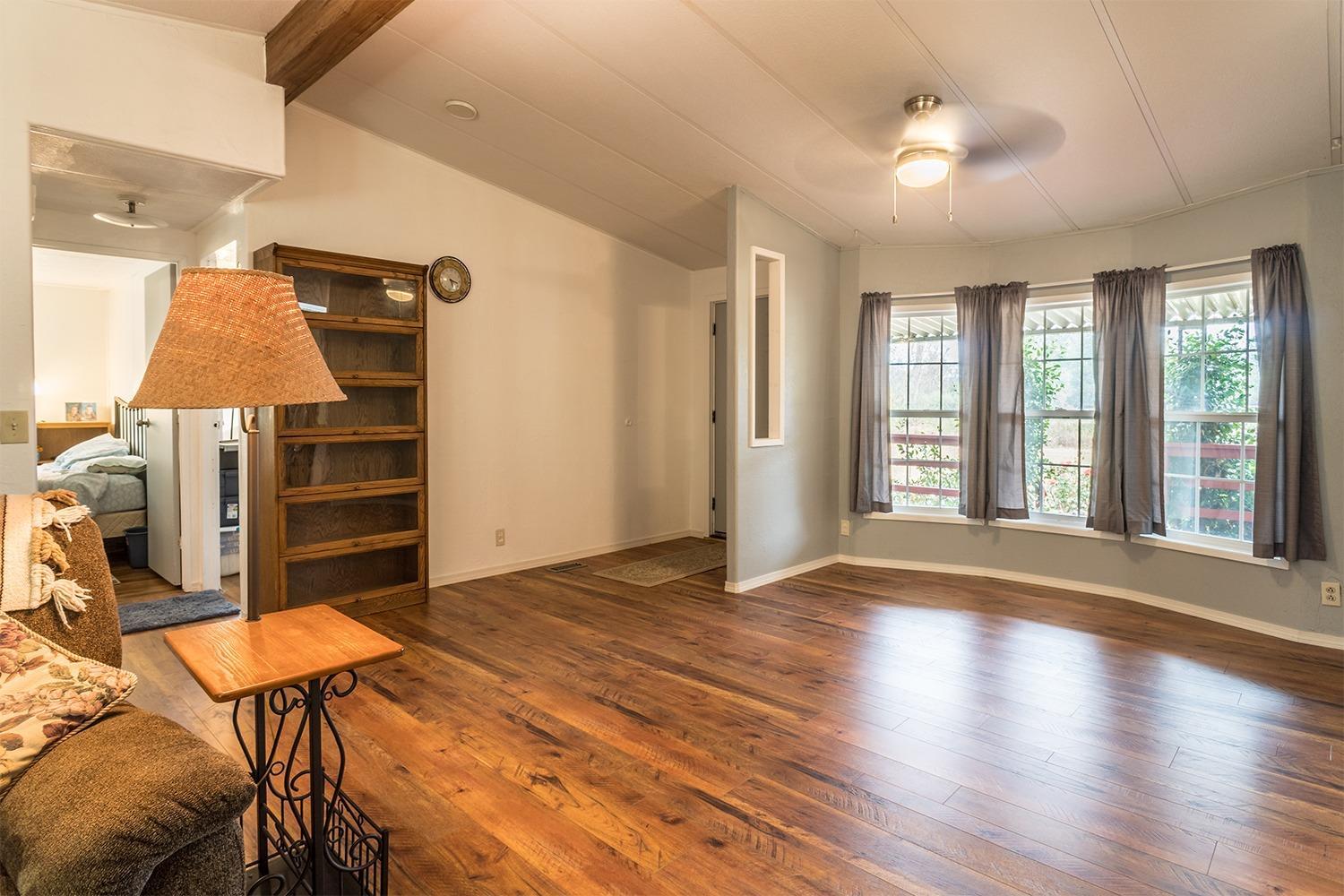 2656 Leonard Road Grants Pass, OR 97527 - Photo 5 of 32 Additional Photo