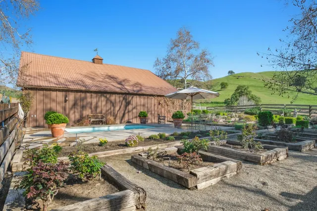 $4,750,000 | 19623 Road 211, Friant, CA 93626