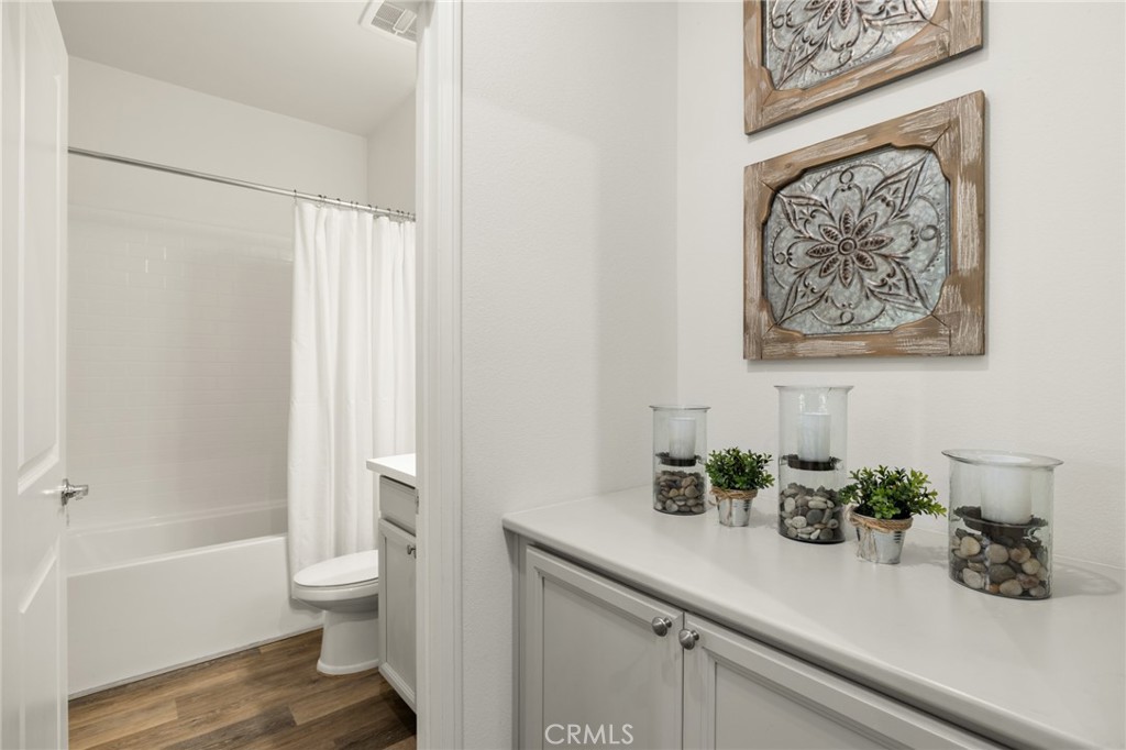 30154 Old Mill Road Menifee, CA 92584 - Photo 8 of 72 Main floor bath