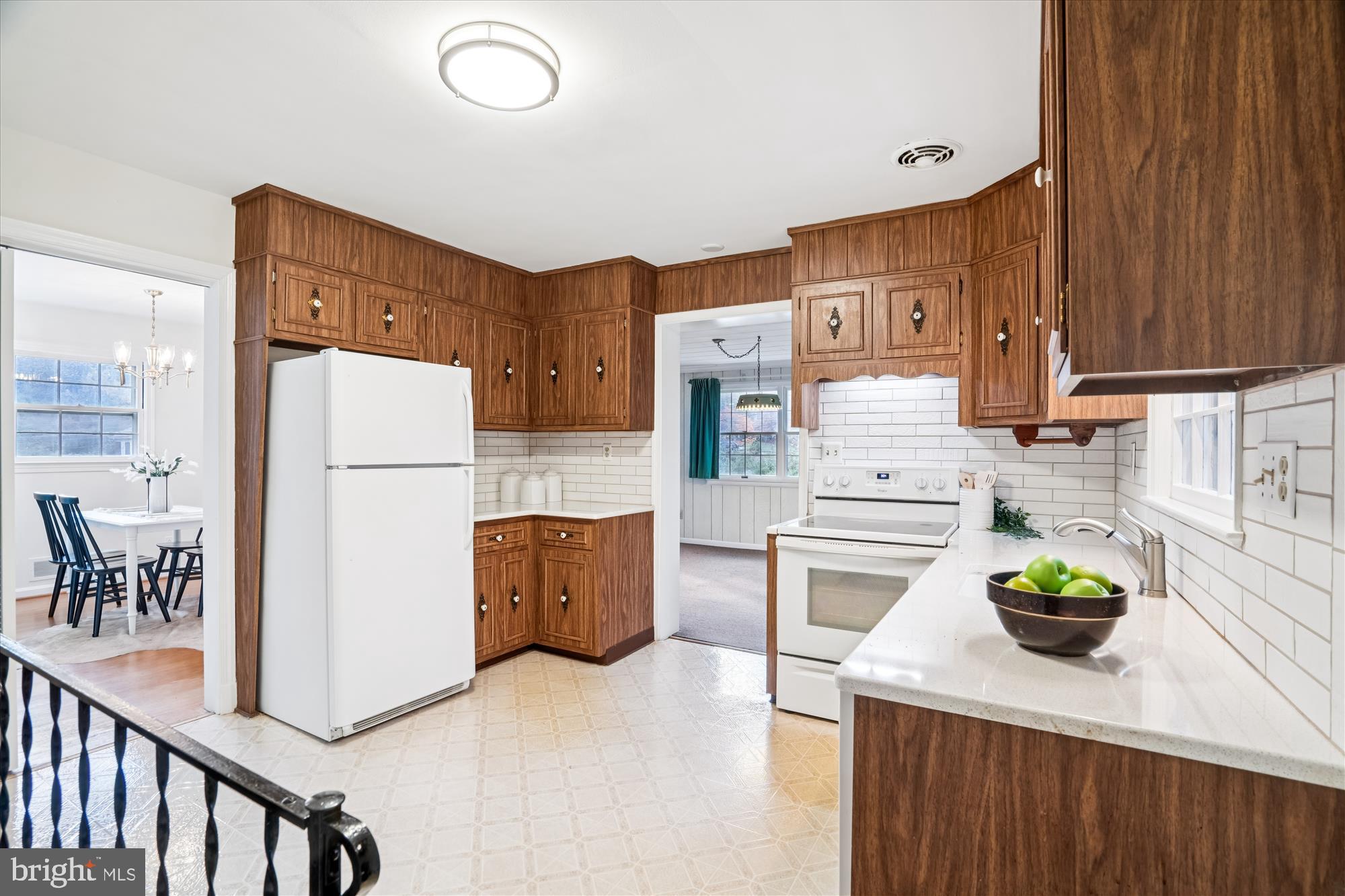1912 Kimberly Road Silver Spring, MD 20903 - Photo 10 of 45 Kitchen with access to Sunroom and spot for table