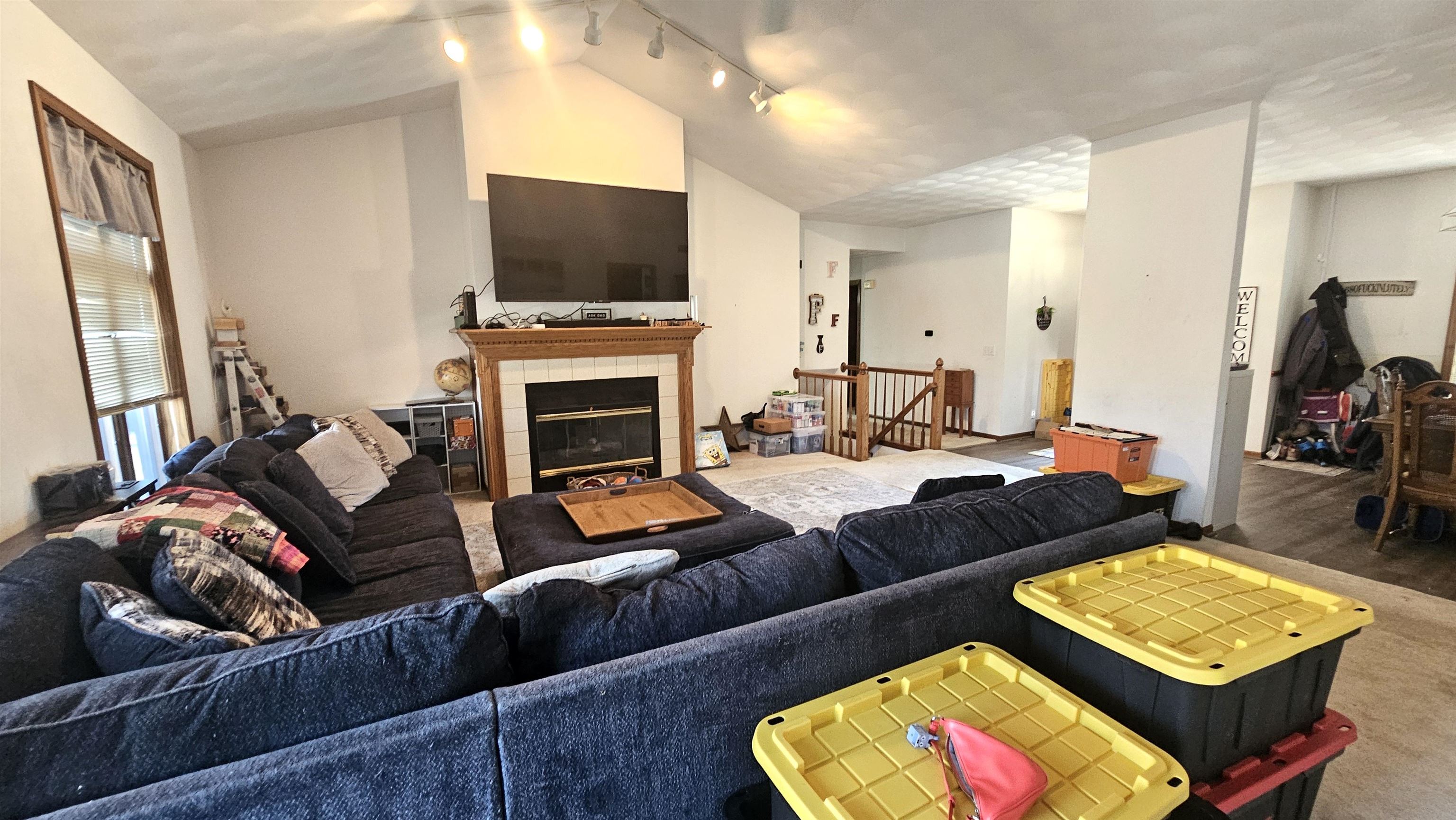 720 Waveland Road Janesville, WI 53548 - Photo 8 of 39