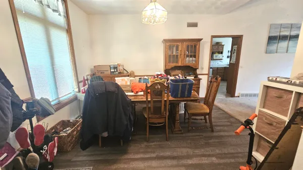 $515,000 | 720 Waveland Road, Janesville, WI 53548