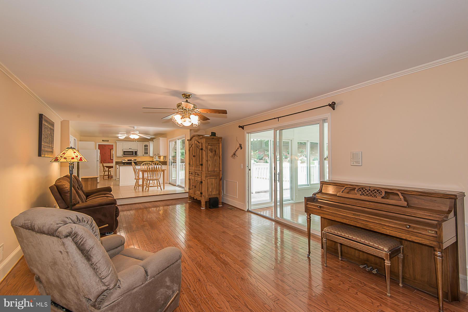 2523 Paper Mill Road Phoenix, MD 21131 - Photo 11 of 30 Family Room