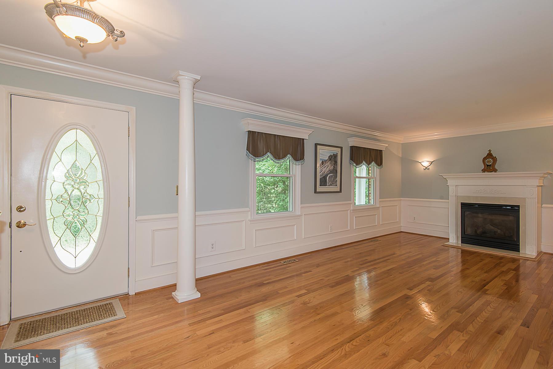 2523 Paper Mill Road Phoenix, MD 21131 - Photo 5 of 30 Foyer