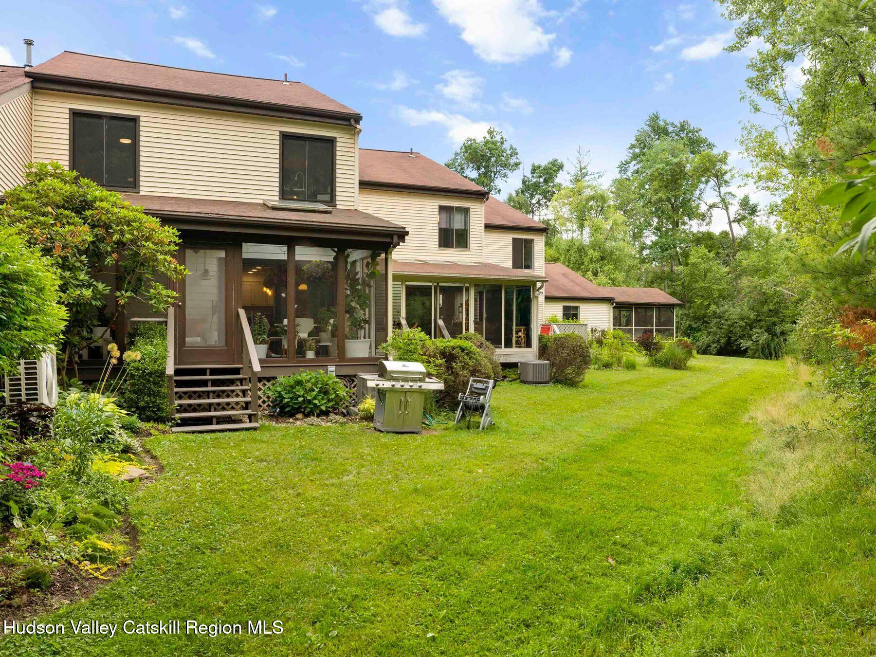 17 Knolls Court Woodstock, NY 12498 - Photo 36 of 44 photo_online_012