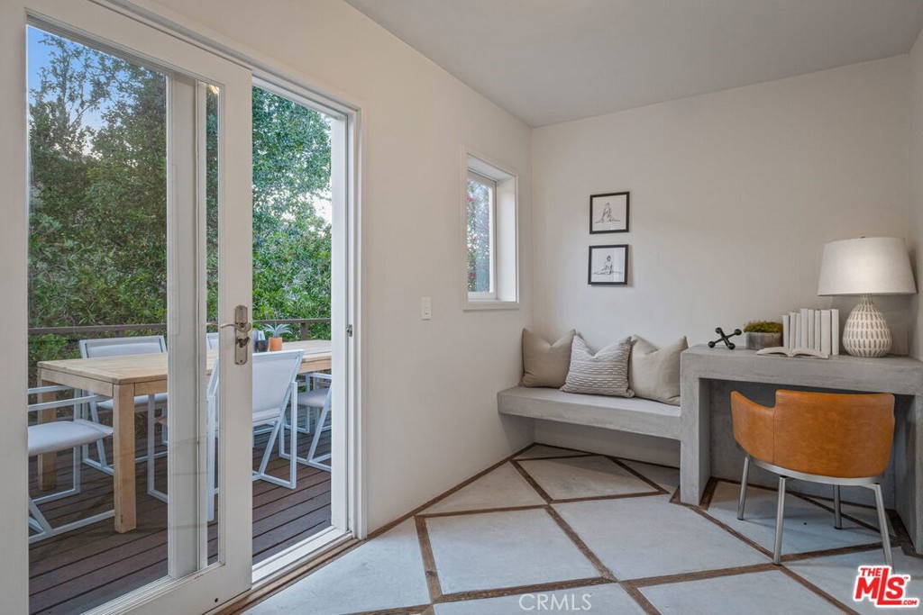 2205 Beech Knoll Road Los Angeles, CA 90046 - Photo 18 of 25