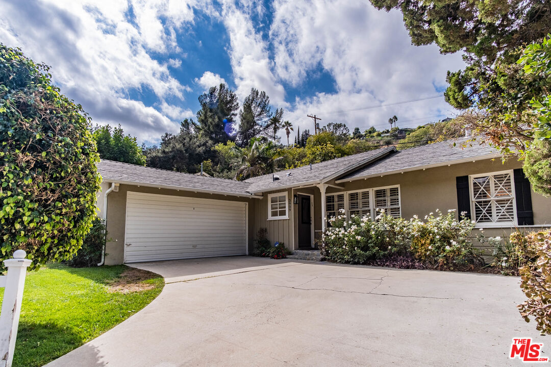 3909 Longview Valley Road Sherman Oaks, CA 91423 - Photo 32 of 34 Gallery Image 32