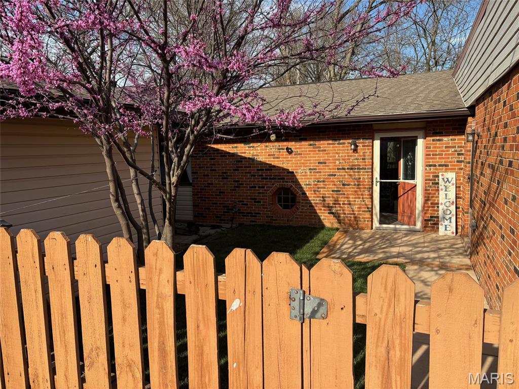 6 Parkridge Belleville, IL 62226 - Photo 2 of 26