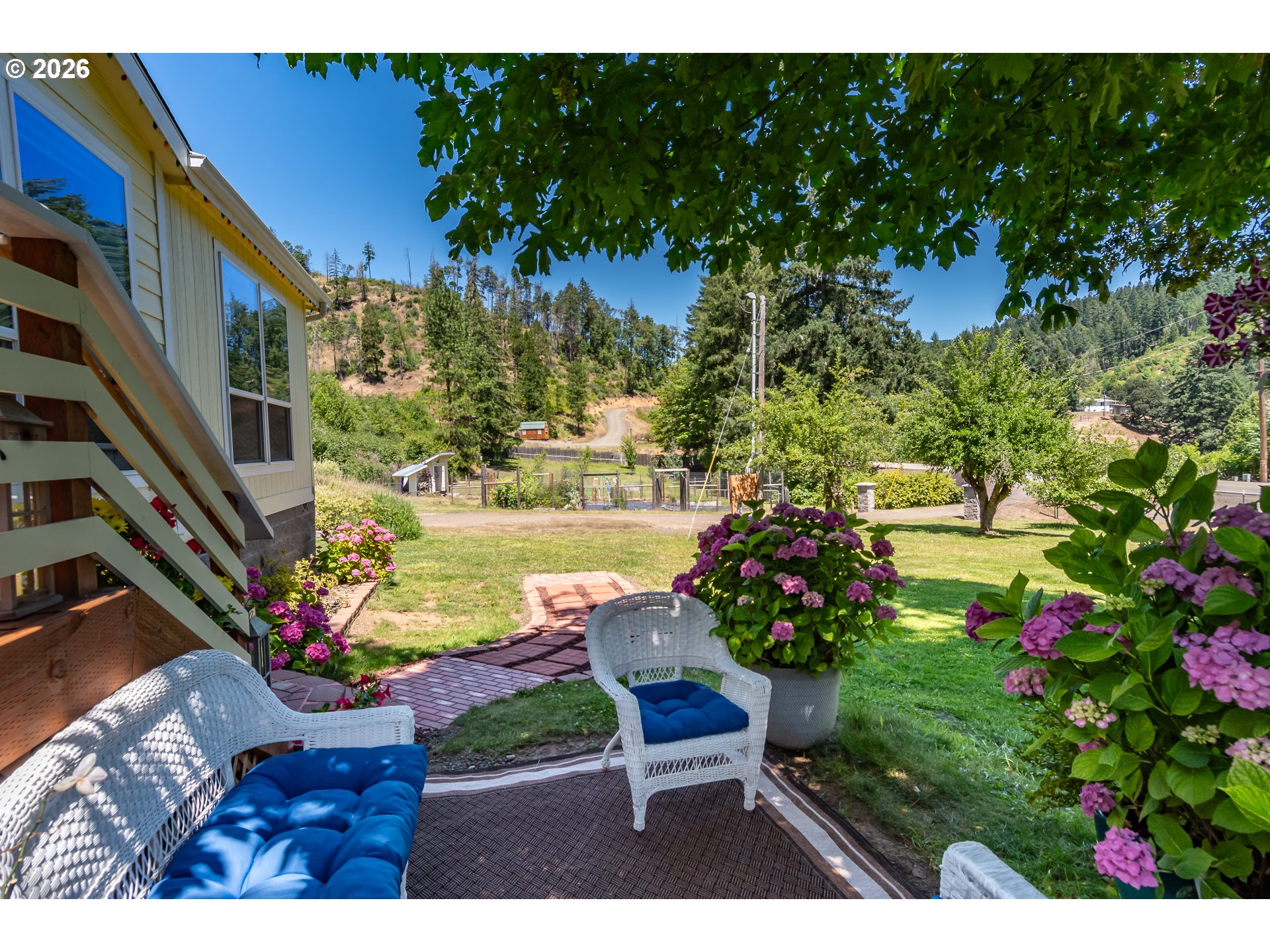 5833 Hubbard Creek Road Umpqua, OR 97486 - Photo 3 of 48 Patio