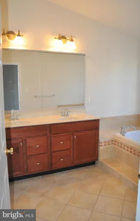 $3,100 | 25249 Bald Eagle Terrace, Chantilly, VA 20152