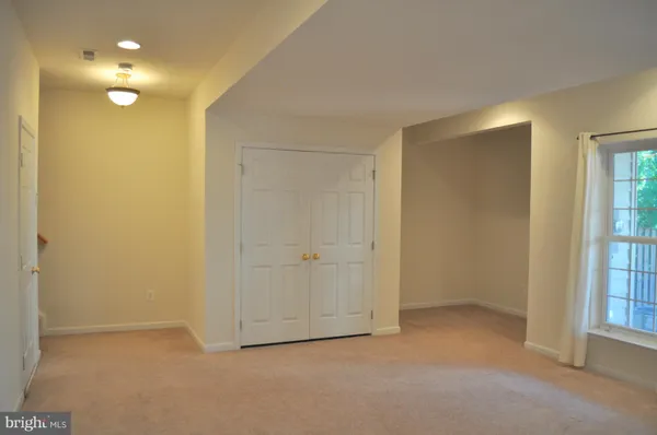 $3,100 | 25249 Bald Eagle Terrace, Chantilly, VA 20152
