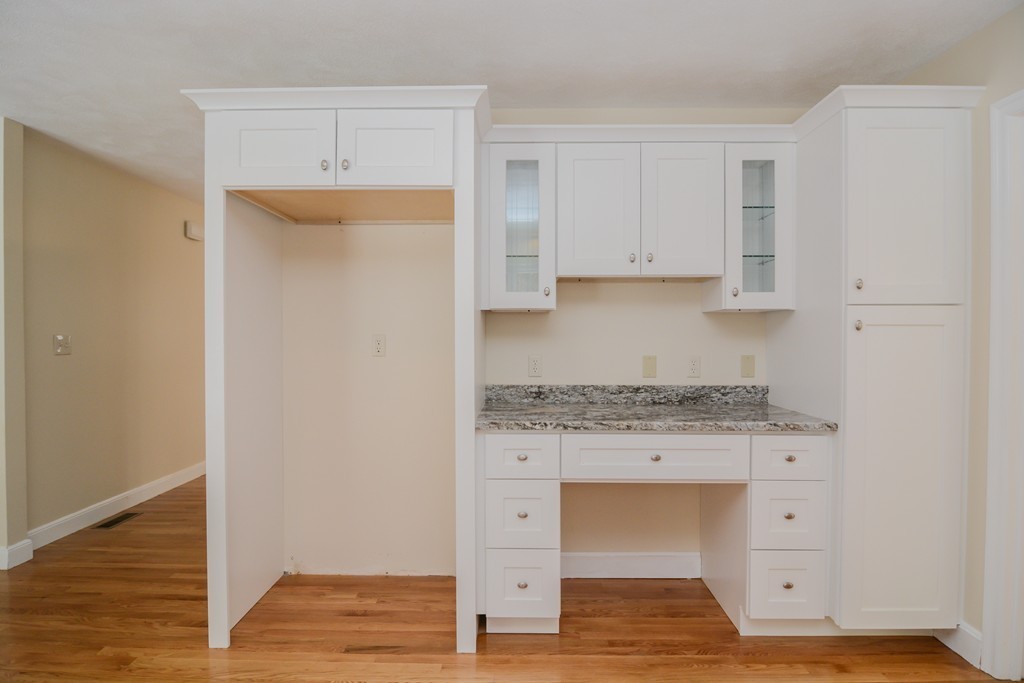 70 Pine Ridge Road North Andover, MA 01845 - Photo 7 of 30 Gallery Image 7