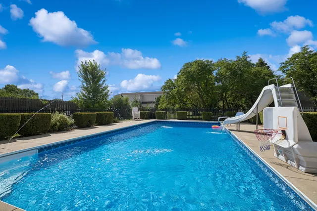 $799,000 | 6409 Davidson Court, Gurnee, IL 60031