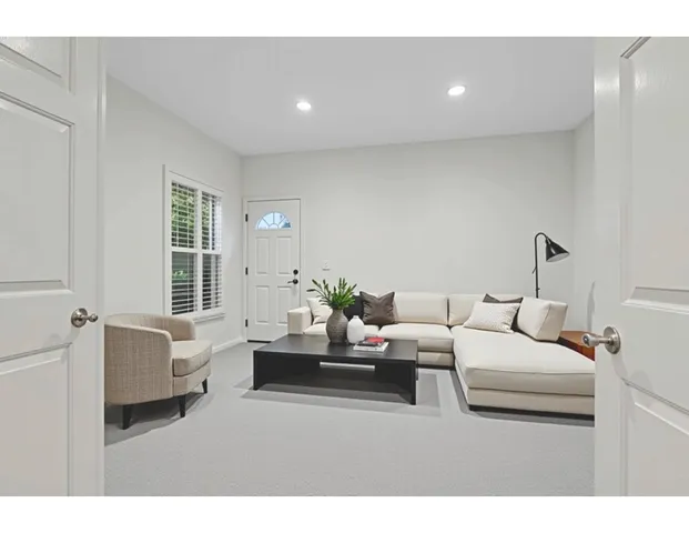 $799,000 | 6409 Davidson Court, Gurnee, IL 60031