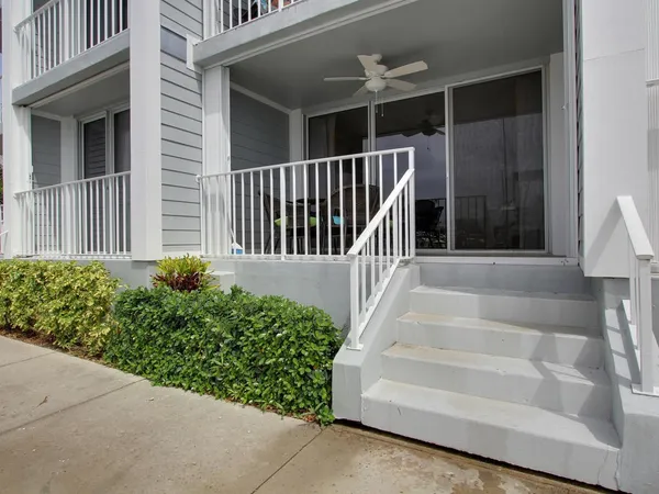 $4,100 | 2115 Windward Way, Unit 102, Vero Beach, FL 32963