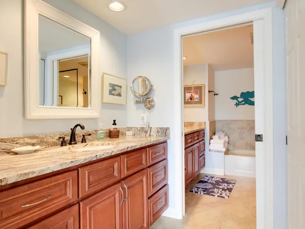 $4,100 | 2115 Windward Way, Unit 102, Vero Beach, FL 32963