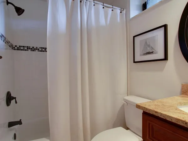 $4,100 | 2115 Windward Way, Unit 102, Vero Beach, FL 32963